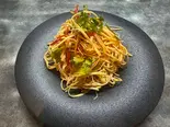 拌干丝/干し豆腐の和え物（江記 香港料理 打邊炉）