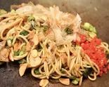 ガーリックねぎ塩焼きそば（お好み焼きでめきん Okonomiyaki Demekin）