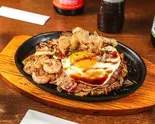 でめきん焼き Demekin-Yaki（お好み焼きでめきん Okonomiyaki Demekin）