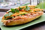 バインミー・パテ BÁNH MỲ PATE(ベトナム料理チェーサインレストラン)