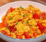 トマトと卵炒め(西红柿炒鸡蛋)(玉松麻辣烫)