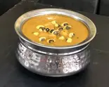 ダールチキンカレー(サラダ ＆ナンorライス) Chicken Dal Curry (Served with Naan or Rice and Salad)（エバーグリーン アジアン ダイニング）