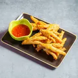 タイ風鳥足揚げ ตีนไก่ทอด（【タイ料理】マラコー MARAKO THAI FOOD）