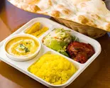 ディナーセット弁当(昼も頼めます。) Dinner Set Bento Box (Available for Lunch too)（アジアンレストランプージャ）