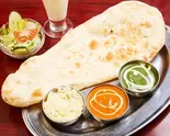 2カレー、ナンorライス、サラダ、ドリンクセット 2 Types of Curry, Naan or Rice, Salad, Drink Set(インド風居酒屋 ナン)