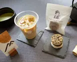【ICE】琥珀ほうじ茶ラテ+お好きなスイーツ1個 Authentic Green Tea Latte + 1 Dessert of Choice（CHASHITSU time）