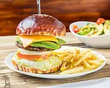 アボカドチーズバーガー Avocado Cheeseburger(TOKYO BURGER CAFE&BAR)