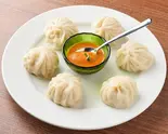 チキンモモ6P Momo (6 Pieces)（アジアンレストランアンドバーラクシミー）