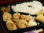 鶏の唐揚げ弁当（向陽飯店 町田店）