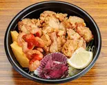 唐揚げ丼(鶏の素揚げ唐揚げ風鐸)