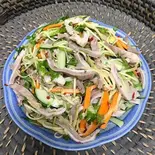 豚ガツ入りピリ辛のサラダ Nộm dạ dày（ベトナム料理SENHONG大久保店）