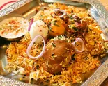 【本日骨無し】コルカタ・チキンビリヤニ (ライタ付) / Kolkata Chicken Biryani with Raita（インド料理屋JAGA 新丸子店）