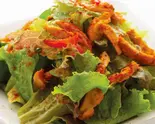 スパイシーチキンサラダ Spicy Chicken Salad（シバ ダイニング）