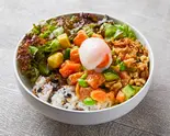 【ボリュームup！】温玉POKEボウル（海鮮ポキボウル POKE Kitchen 新荻窪店）