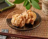 鶏唐揚げ (2個) Fried Chicken (2 pieces)(豚ちゃん丼 PORK軒)