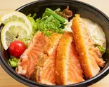 サーモンかつ丼 自家製ガリタルタル乗せ（鮨 月のね 心斎橋本店）