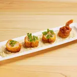 月のね特製 極太エビパン 自家製ガリタルタル（鮨 月のね 心斎橋本店）