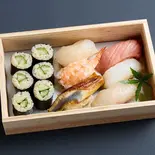 握りセット（鮨 月のね 心斎橋本店）