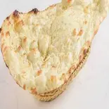 ガーリックナン Garlic Naan（インドネパールレストランランザナ RANZANA）