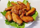 手羽先の魚醤ソース揚げ(cánh gà chiên mắm )（SHINSEKAIYAKINIKU）