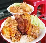 肉煮込みおこわ ( xôi thịt kho )（SHINSEKAIYAKINIKU）