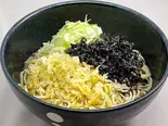 《店長おすすめ》冷し ばら海苔たぬきそば（そば・うどんと丼のいなたや）