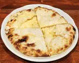 チーズナン/Cheese Nan(アジアンレストラン エベレスト8848)