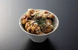 唐揚げ丼（【親子丼が人気！】BIRD X）