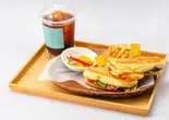 チキンカツサンドセット（HIBANA Cafe＆Bar）