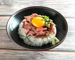 ローストビーフユッケ丼(ホンキートンク)