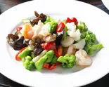 エビ、きくらげ玉子炒め Shrimp and Cloud Ear Mushroom Stir-Fry with Eggs（膳香苑）