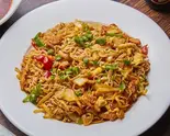 乾麺を使った焼きそば Dried Noodles Yakisoba (mix Wai Wai fry)(カスタマン)