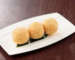 胡麻揚げ団子(3個)（東方紅 東急武蔵小杉）