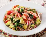くるみサラダ/Walnut Salad（ネパール・エスニック料理The Royal）