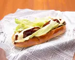 ハンバーグドッグ（創作Bar みどりむし）