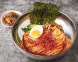【汁なし極辛】 韓国チョル麺(赤)牛すじ増量（薬院松葉）
