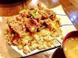 焼肉ピラフ(牛カルビ) (味噌汁付き)（スタミナ肉飯）