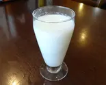 ラッシー Lassi(インド料理プルニマ三ッ沢本店)