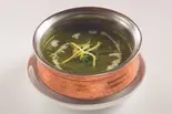 サグチキン(ほうれん草)Chicken Spinach（インド料理プルニマ横浜西口店）