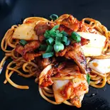 豚キムチ焼きそば(広島お好み焼き かじ多)