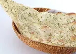 ガーリックナン 【 GARLIC BUTTER NAN 】（本場のインド料理JUNTARA上板橋店）