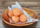 サツマイモクリームチーズボールSatsumai Cheese Ball（カントンの思い出ペダルチキン西国分寺）