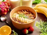 スーパーフード〝モリンガ〟のグリーンスムージーボウル "Moringa" green smoothie（【アサイーボウル＆スムージーボウル】シリアルモンスター）