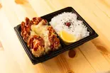 ヤンニョムチーズからあげ弁当（デカ盛り弁当はるき【唐揚げ弁当屋】名楽町店）