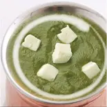 ほうれん草＆インドチーズカレー Palak Paneer Curry（【人気急上昇中】インドネパール料理マイティガル MAITIGHAR）