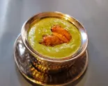 ほうれん草チキンカレー（バサンタ カバブ＆カレー）
