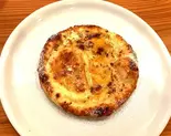 バターシュガーピッツァ（TAVERNA API タヴェルナ アーピ）