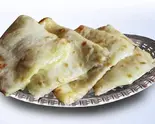 23.チーズナン Cheese naan（ムガルパレス 4号店）