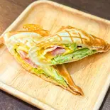 【ハーフサイズ】ベーコンエッグサンド（ホットサンドカフェ代官山）