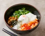 【贅沢に】いくらとサーモンの親子丼（自然派ネバとろばくだん食堂 曙店）